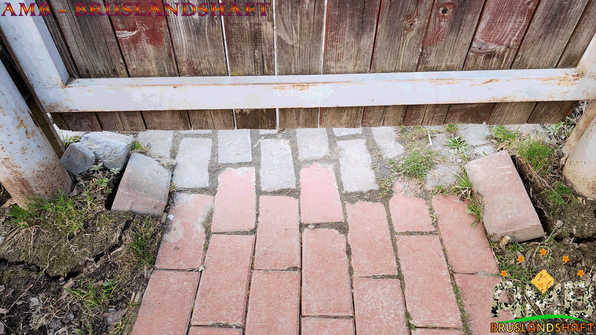 дефекты мощения после пучения грунтами-paving defects after soil heaving