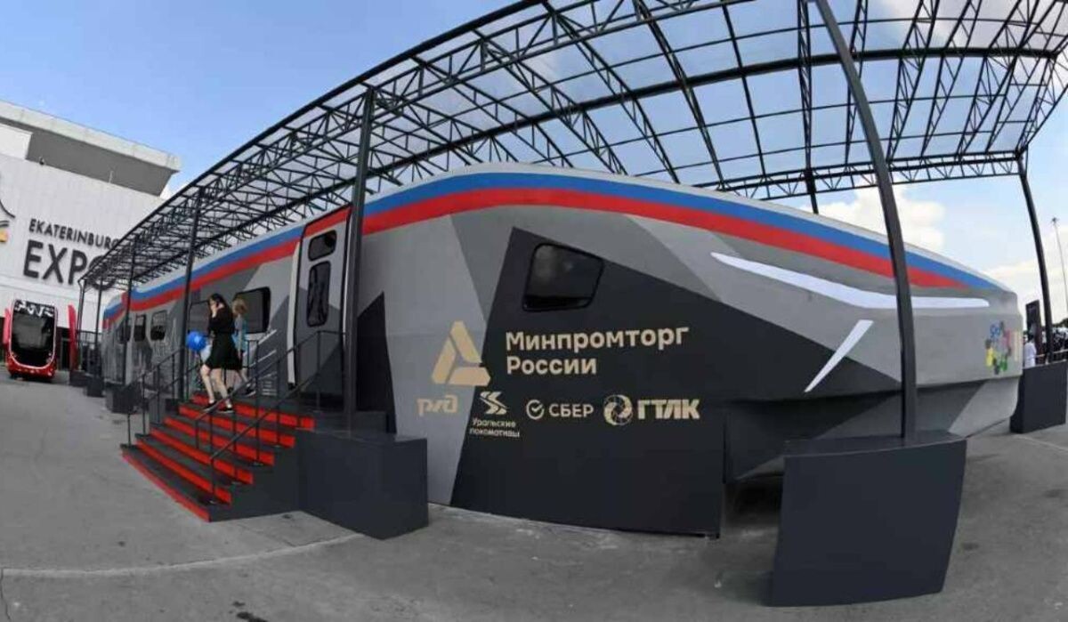     Макет поезда для ВСМ. Источник: ria.ru Автор фото: Рамиль Ситдиков
