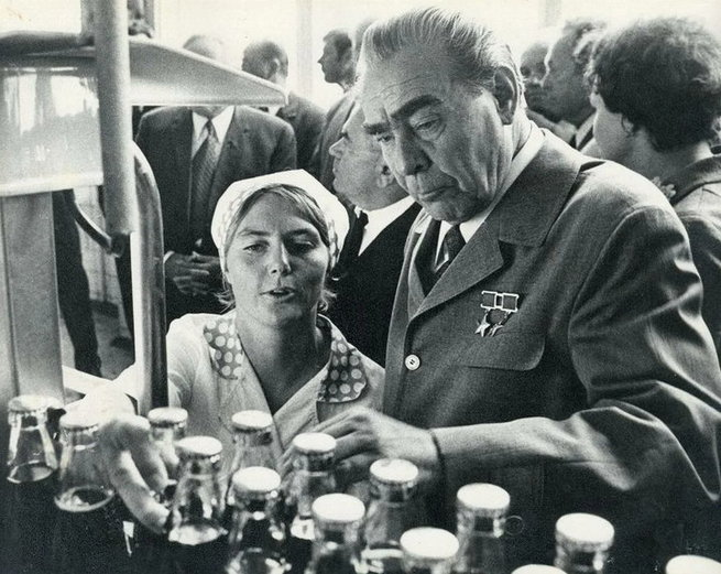 💎 Золотой век уверенности: эпоха расцвета советского человека.