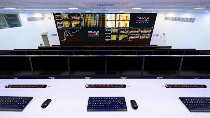 Центр обработки данных Milton Keynes Red Bull Racing