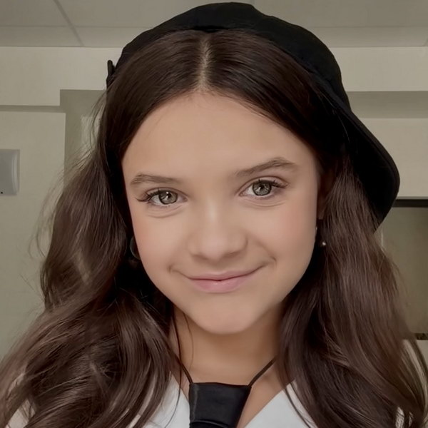     Лариса Долина, Хабиб и Мария Янковская озвучили «Приключения гусенички Анфисы»