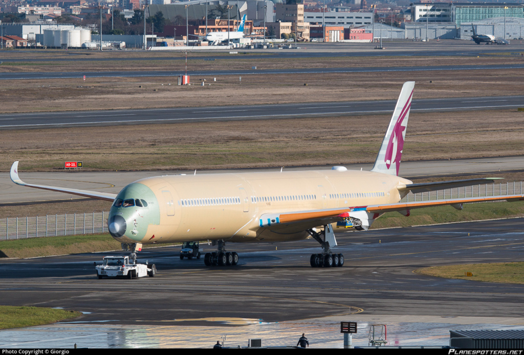 A7-ANB — очередной самолет A350-1000 для Qatar Airways  📷
