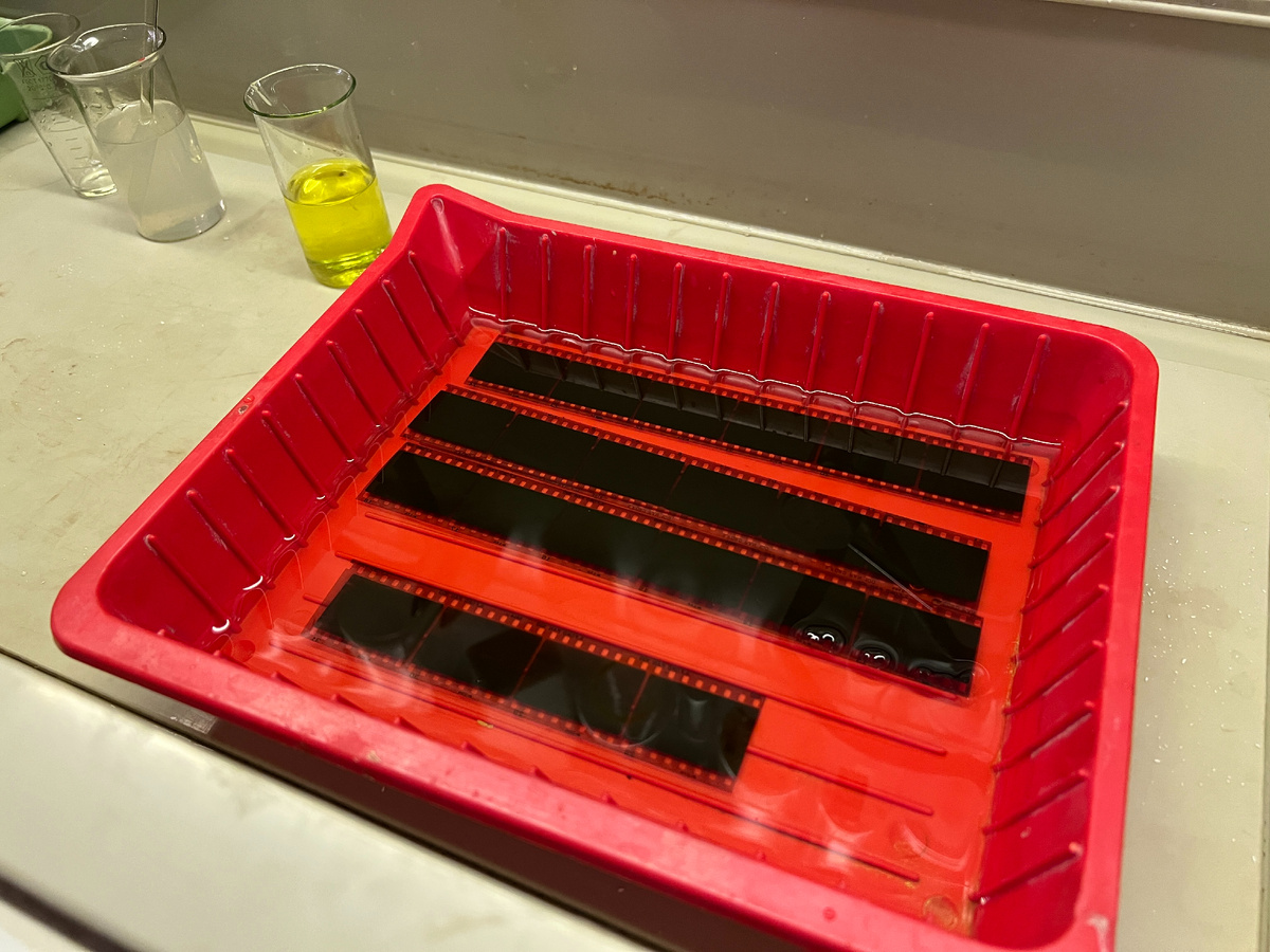 У меня была под рукой только красная :)