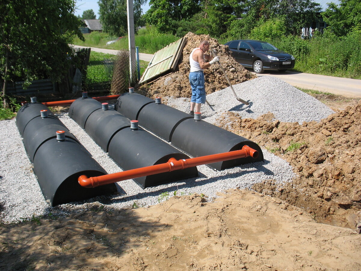 Достаточно компактное поле в процессе строительства