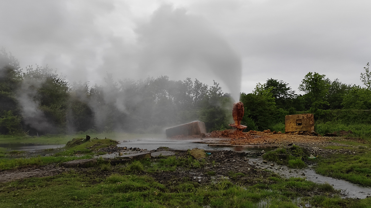 В невысокий сезон цены должны ощутимо падать, а ен взлетать вверх, как струя горячего источника. Фото: Кирилл Полиенко/Polienko: путешествуем вдвоём