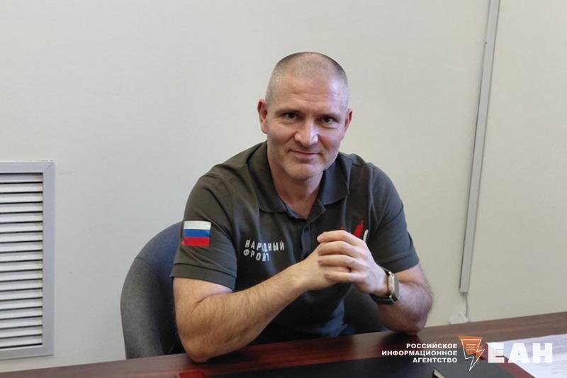    ЕАН. Денис Рыжий