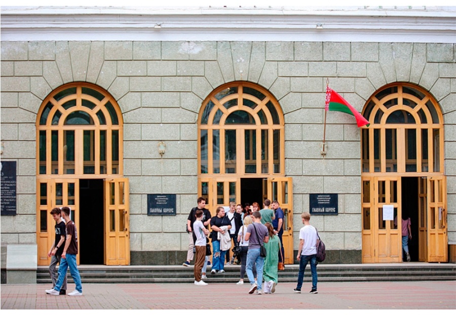     В Беларуси открывают элитный вуз – попасть смогут только одаренные