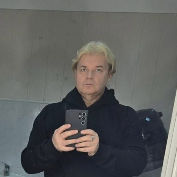     Андрис Лиепа обвенчался с помощницей настоятеля храма