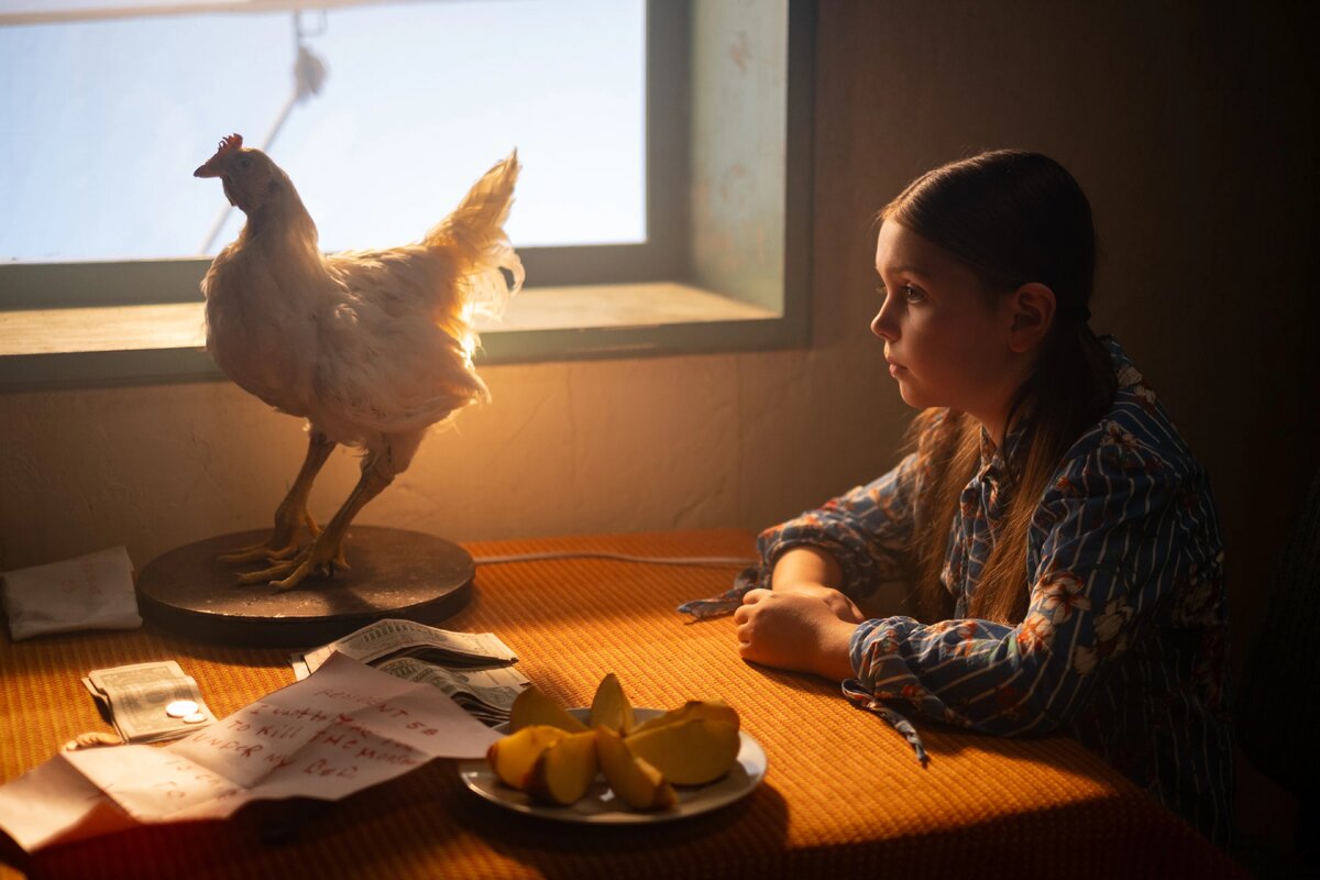 Кадр из фильма "Поймать монстра" (источник: https://www.kinopoisk.ru/picture/4267267/) 