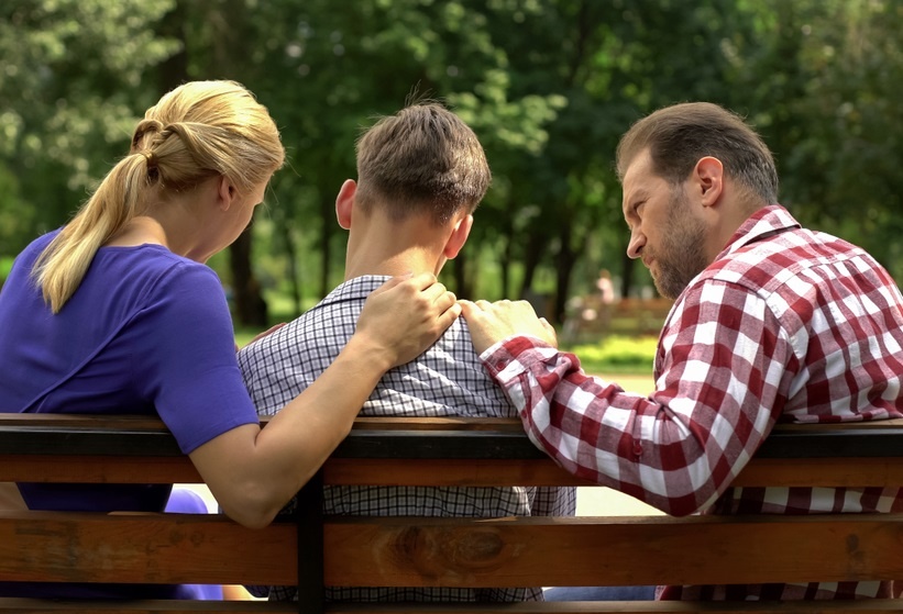 Источник изображения: https://cdn-blog.gdemoideti.ru/2021/02/vlyublennyypodrostok3.jpg