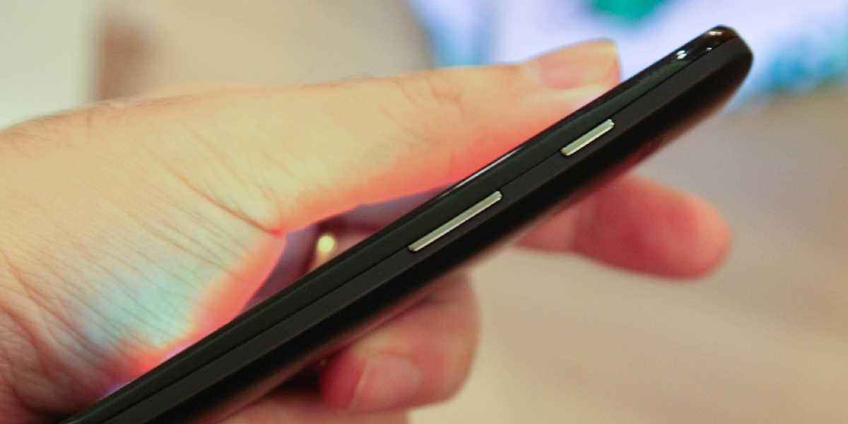 Как выглядит кнопка питания на смартфоне