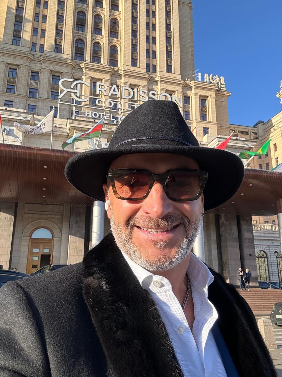 Это я уже позанимался собой и нашел свой дзен - видите, какой умиротворенный...