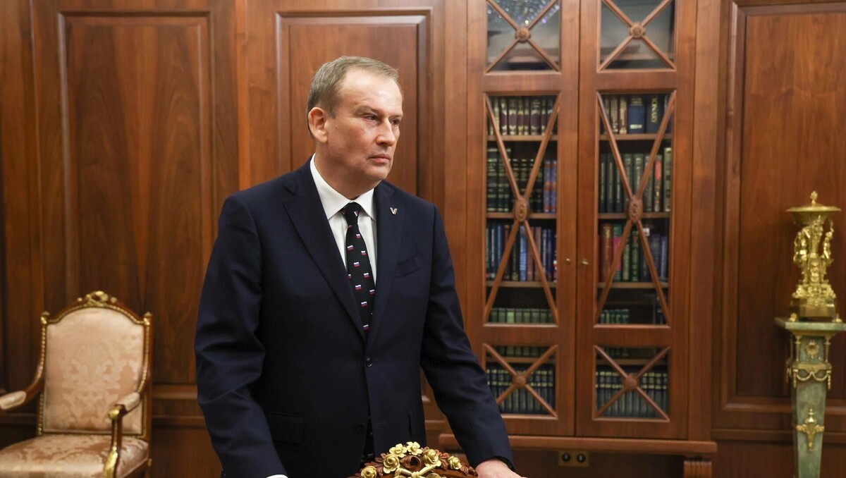 Александр Дрозденко перед встречей с президентом РФ Владимиром Путиным. Фото: Вячеслав Прокофьев, ТАСС