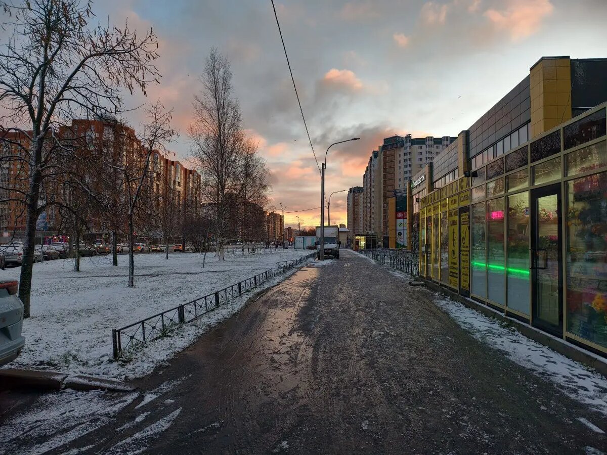    Богатырский проспект, 15 ноября. Фото: читатель Мойки78