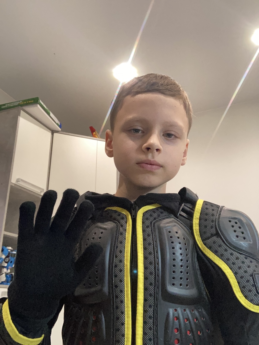 Костюмчик палить пока что не буду