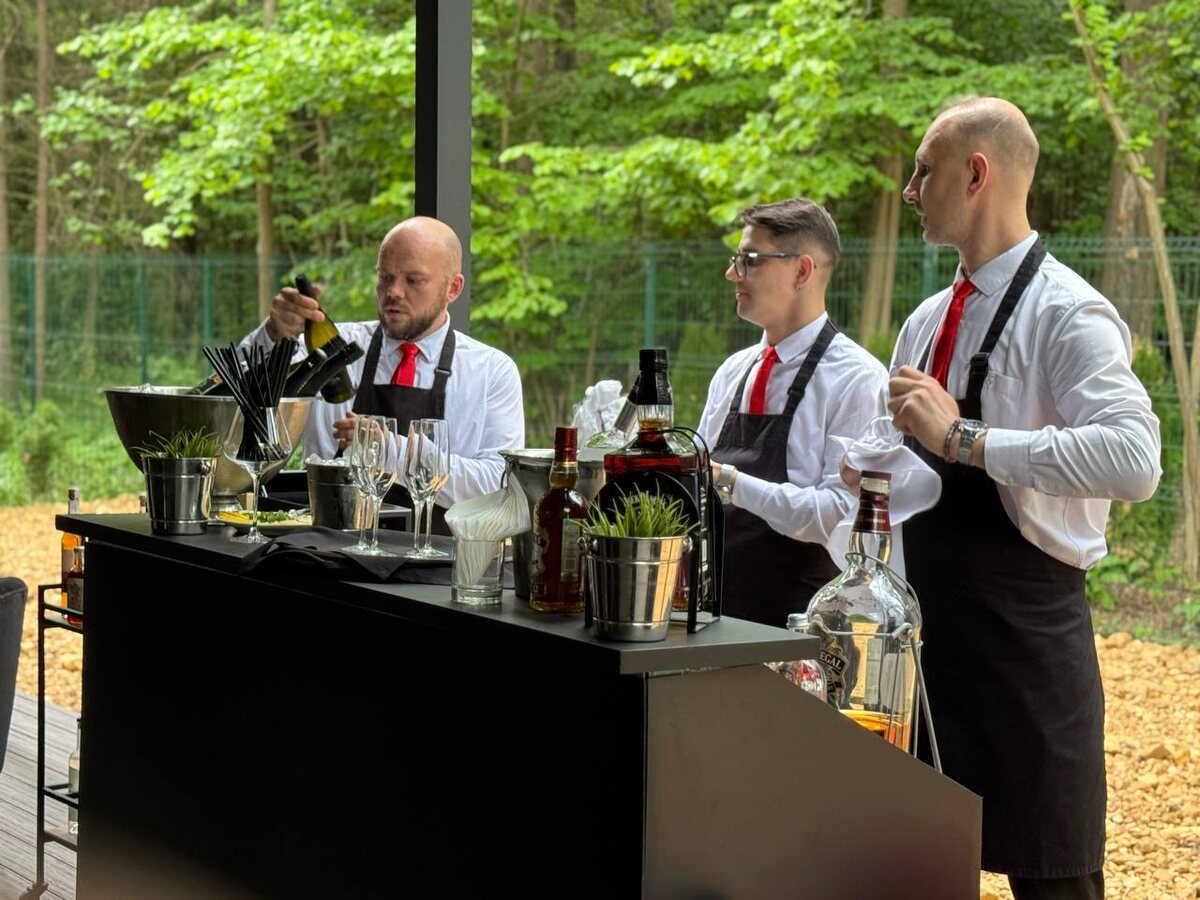 Выездные станции и бары - m-catering.ru