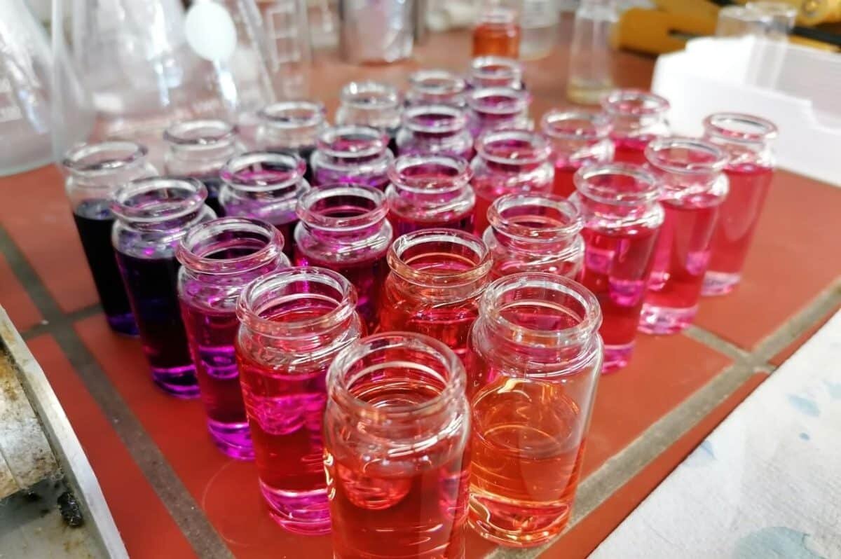    Процесс очистки комбинированной молекулы колоночной хроматографией / © Пресс-служба ННГУ им. Н.И. Лобачевского