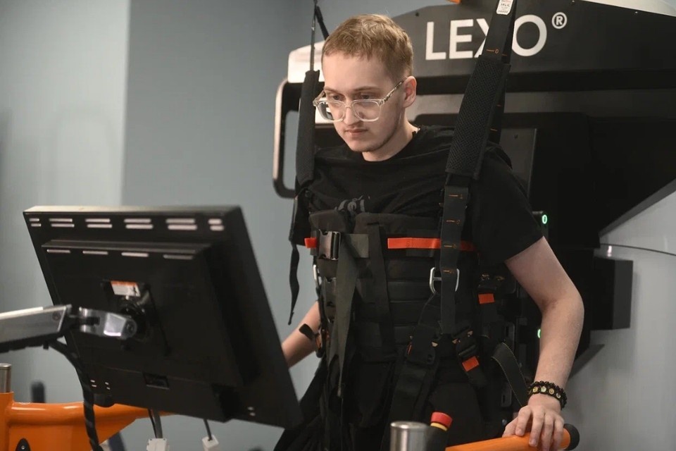    Артемия Авдеева скоро выпишут, но впереди долгие годы реабилитации. Алексей БУЛАТОВ