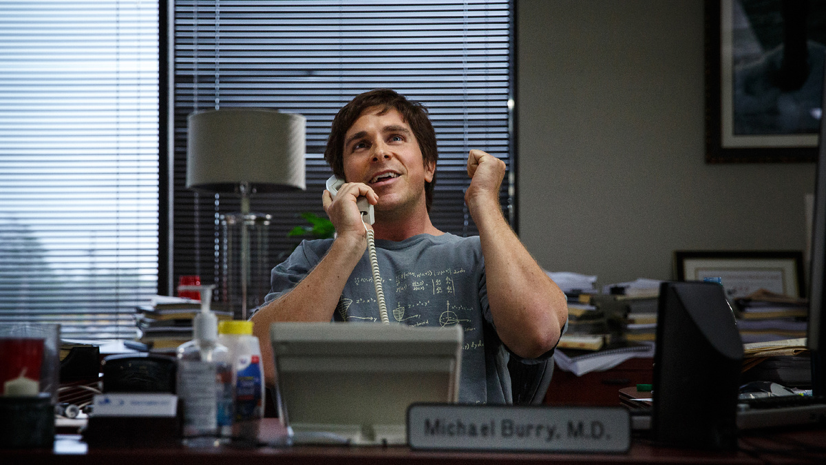 В роли Майкла Бьюрри - Кристиан Бейл