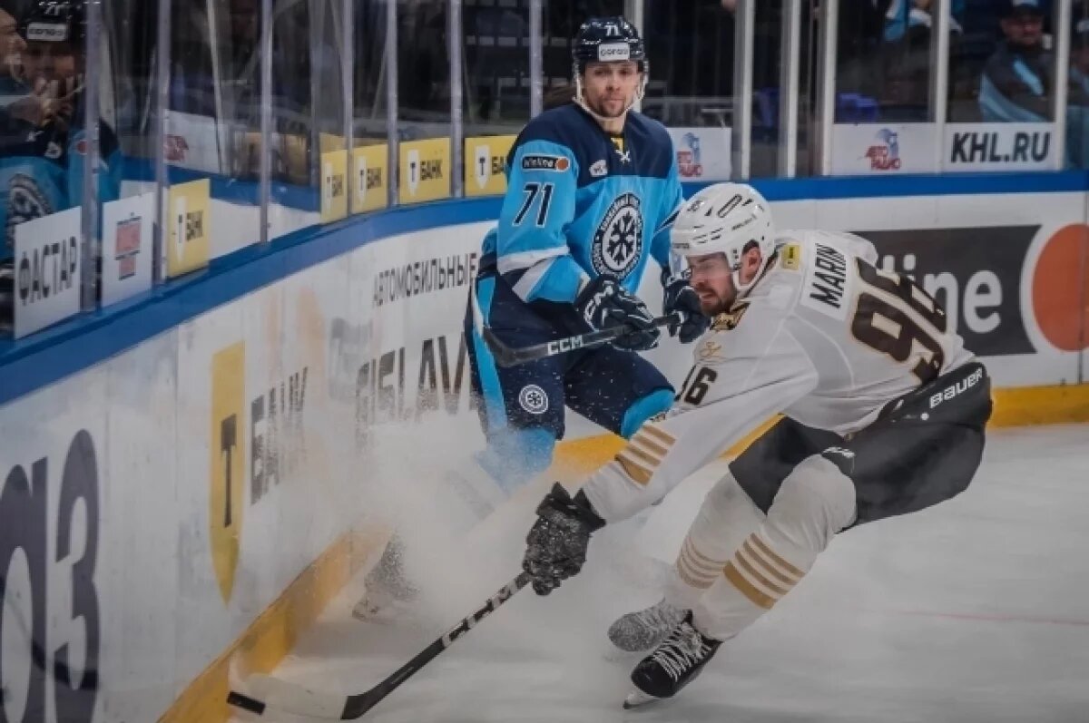    Еще один тренер покинул ХК "Сибирь" после рекордной серии проигрышей