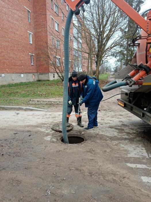Псковский горводоканал приступил к ликвидации утечек на водопроводных сетях в Гдове
Фото: пресс-служба МП Пскова «Горводоканал»