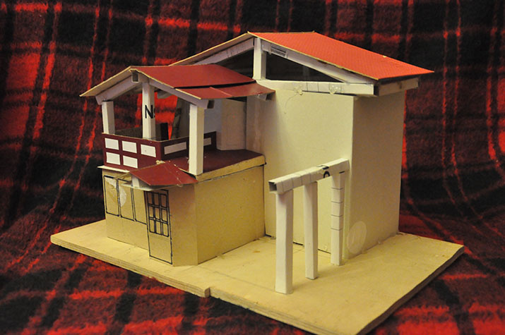 Макет дома после реконструкции