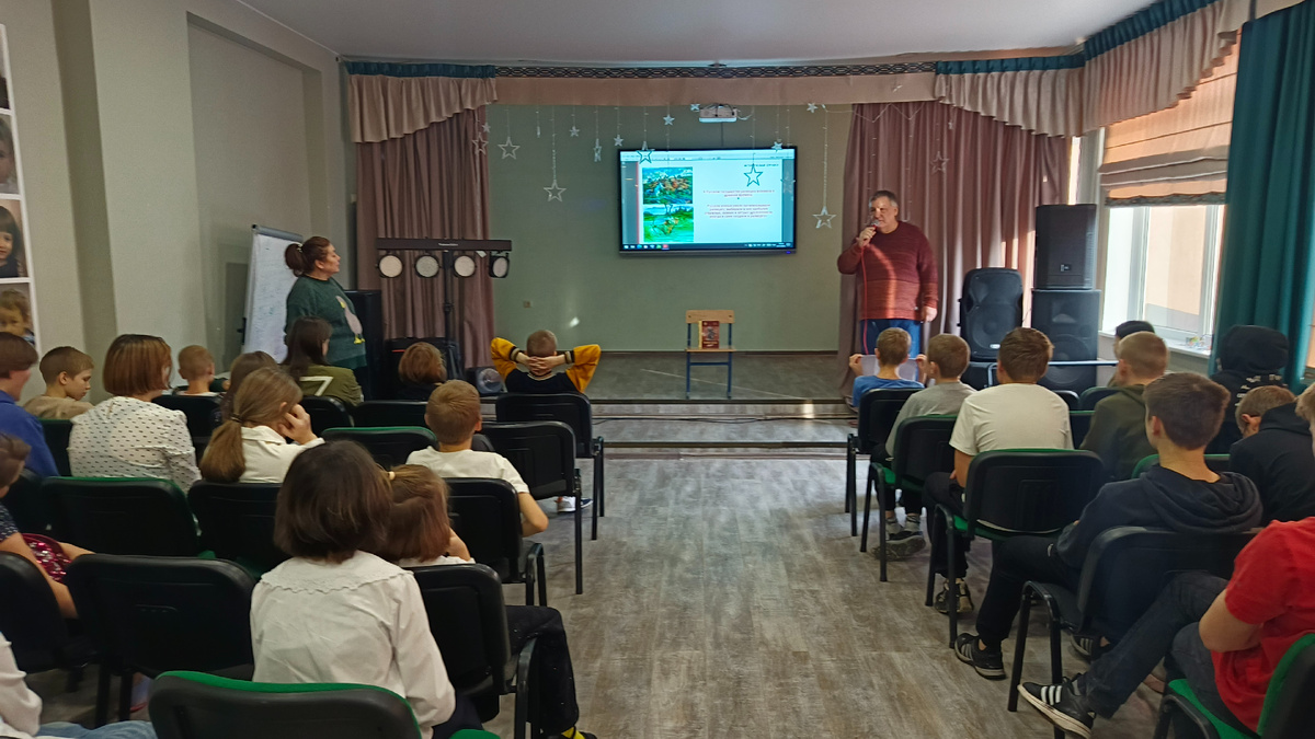 Автор проекта "Ушедшим в разведку навечно" Виктор Медведев рассказывает о проекте. 