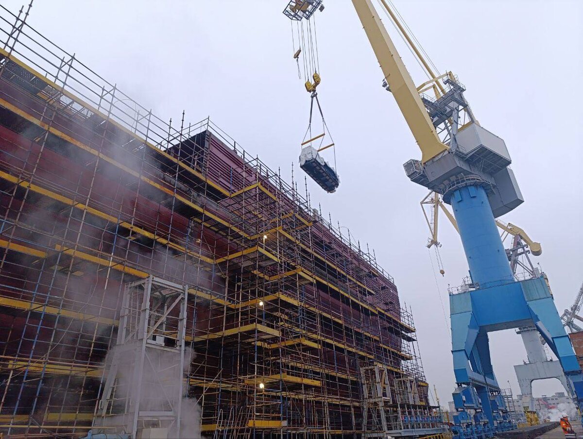 Строящийся ледокол "Ленинград" проекта 22220 / Фото: "Балтийский завод"  📷
