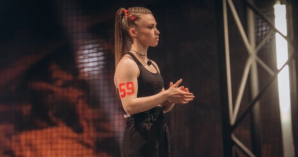 Съемки длятся 20 часов. Участница третьего сезона «Титанов» показала закулисье шоу