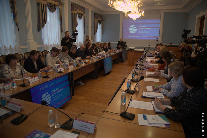    В вузе прошел карьерный форум. В нем участвовали представители ведущих университетов Северо-Запада, колледжей, компаний-партнеров, научного сообщества, чиновники и студенты.