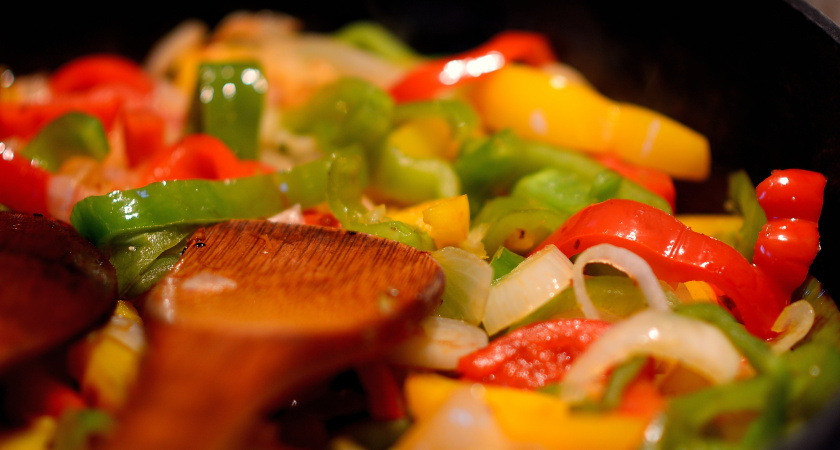    Как задобрить Огненную Лошадь и разбогатеть: что поставить на новогодний стол-2026, чтобы привлечь удачу на 12 лет вперед