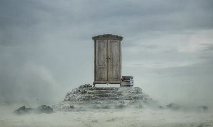 Это была и не дверь в Нарнию, и не волшебный шкаф... Что это было?!