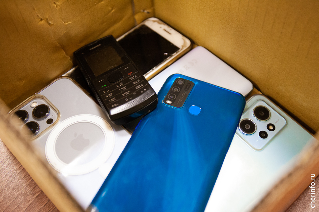    25-летний местный житель использовал бывшие в употреблении сим-карты, номера которых были привязаны к госуслугам.