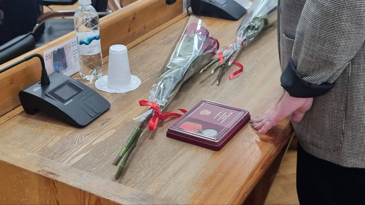    В Советском районе вручили боевые медали и ордена семьям погибших на СВО бойцов и офицеров