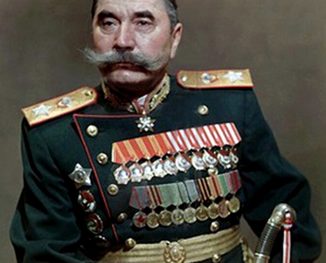 Маршал, сварщик и шахтёр. 7 человек, которые получили полный комплект "Георгиев" при царе и стали Героями в СССР