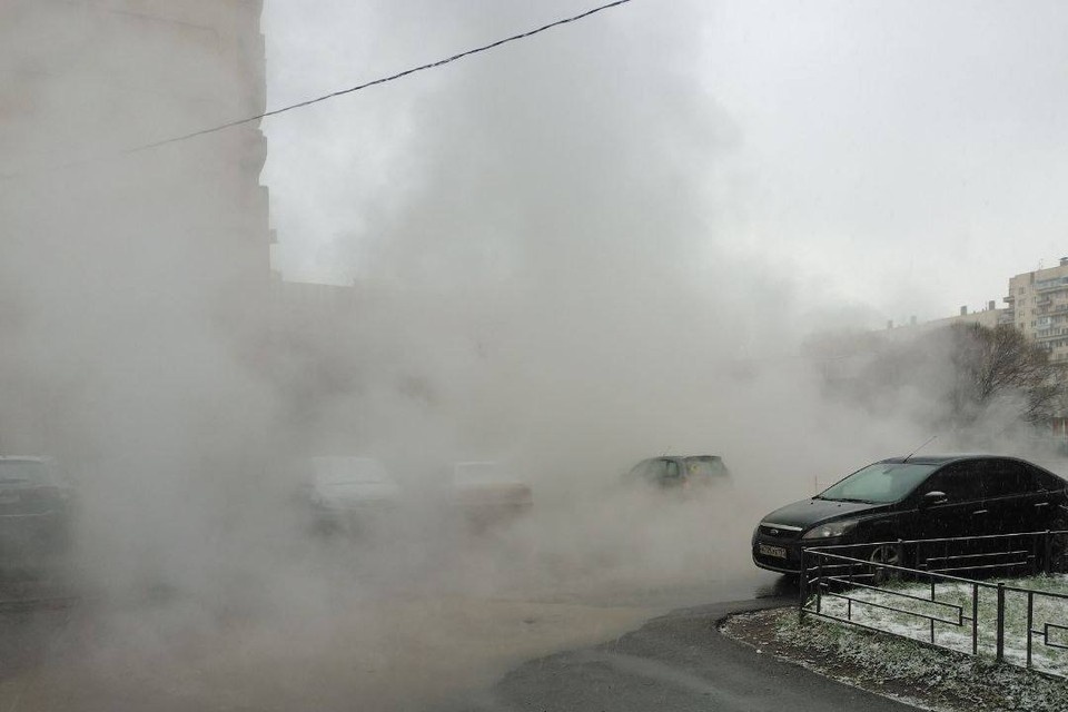    Паром заволокло всю улицу. Фото: t.me/krasnoselarea