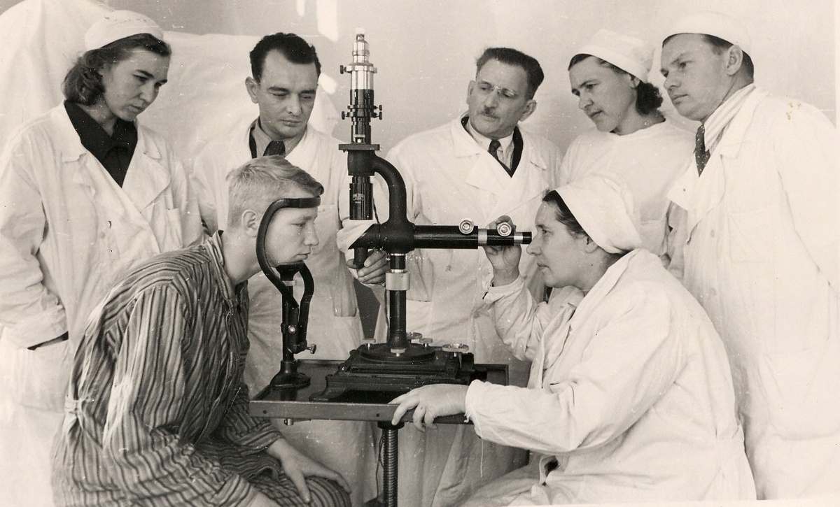    Советские окулисты. Источник фотографии: rsml.med.by