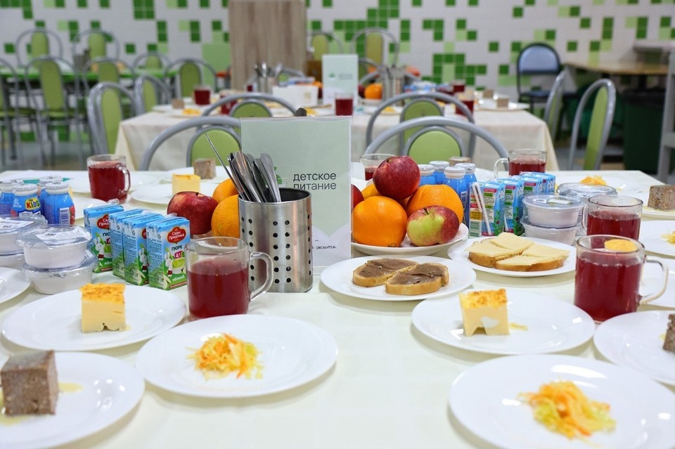    Меню создавали специально для детей с непереносимостью некоторых продуктов питания и пищевыми аллергиями. Фото: Администрация города Рязани.