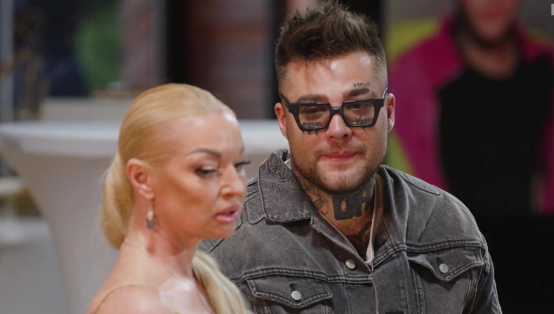 Анастасия Волочкова и Рома Желудь. Кадр из шоу "Звезды под капельницей" / телеканал "Пятница!"