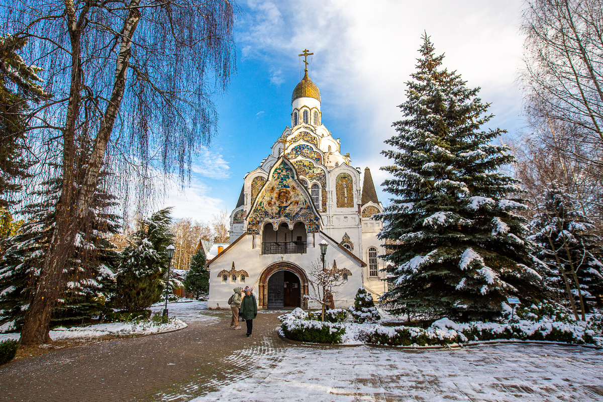 Церковь Спаса Нерукотворного Образа в Клязьме. Город Пушкино, микрорайон Клязьма. Московская область. Фото автора статьи
