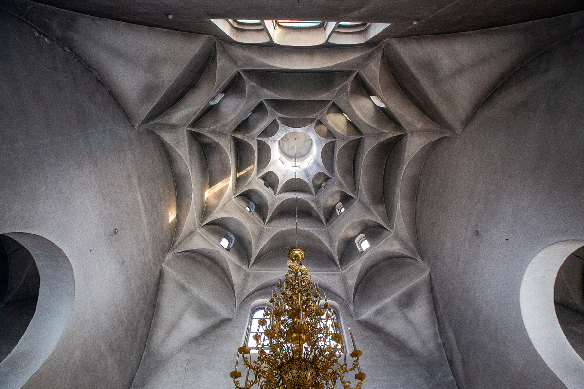 Церковь Спаса Нерукотворного Образа в Клязьме. Детали интерьера. Город Пушкино, микрорайон Клязьма. Московская область. Фото автора статьи (ещё 1 фото)