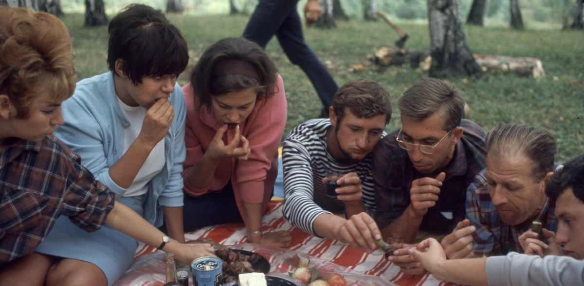 Фото пикника на природе в СССР