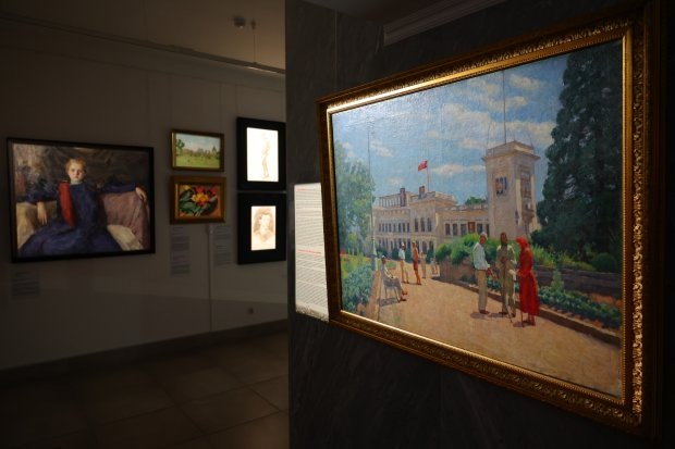 Листайте вправо, чтобы увидеть больше изображений