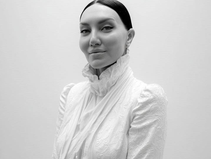 От винных заводов до «Нейросистемы»: как дизайнер с 20-летним стажем меняет индустрию с помощью AI