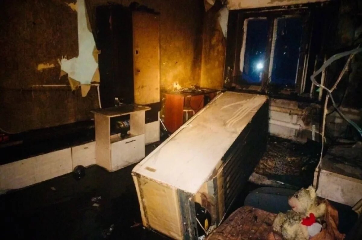    11 человек эвакуировали из дома при пожаре под Самарой