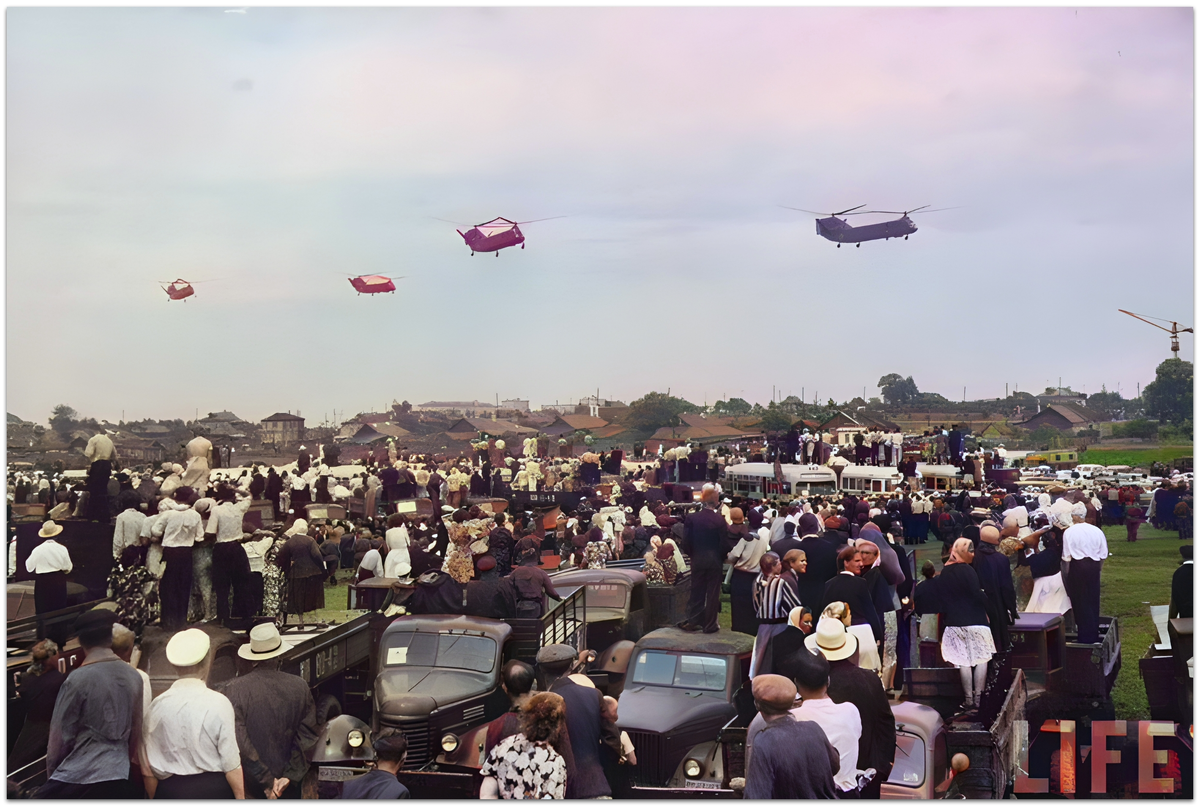 Як-24 на воздушном параде в Тушино