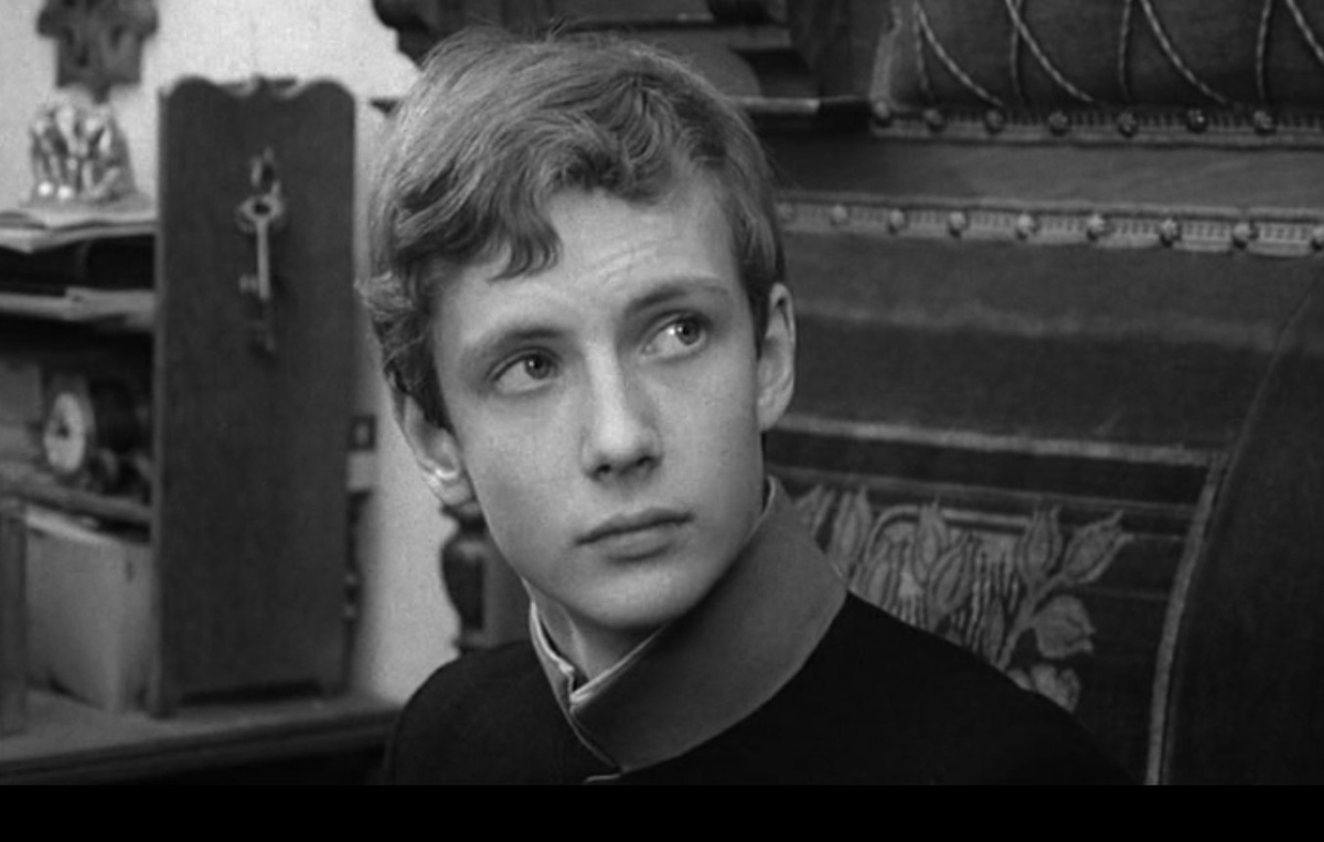 Юный аристократ Томас Тёрлесс (Матьё Каррьер)