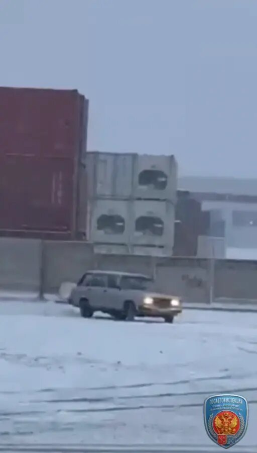    Фото: скриншот видео пресс-службы Госавтоинспекции по Петербургу и Ленобласти