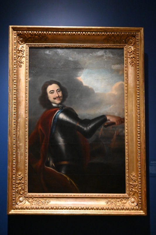 И.Н. Никитин. Портрет Петра I. Россия, Санкт-Gетербург, 1715 - холст; масло<br />
Gортрет интересен как пример новой для россии начала XVIII в. светской живописи. художник<br />
сделал главный акцент на образе`царя-триумфатора. Традиции русской живописи соединились<br />
в работах Никитина с чертами западноевропейского придворного искусства.