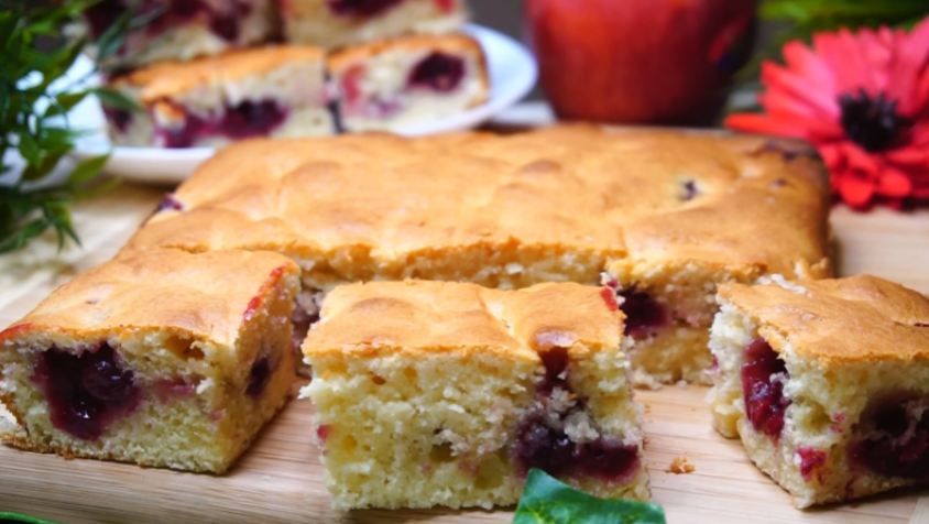 Пирог, который просят приготовить снова. Скромненький с виду, но бесподобный на вкус...